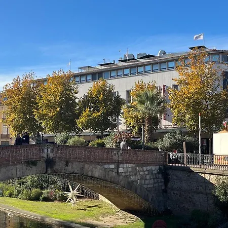 T3 Climatise Avec Place De Parking Prive شقة